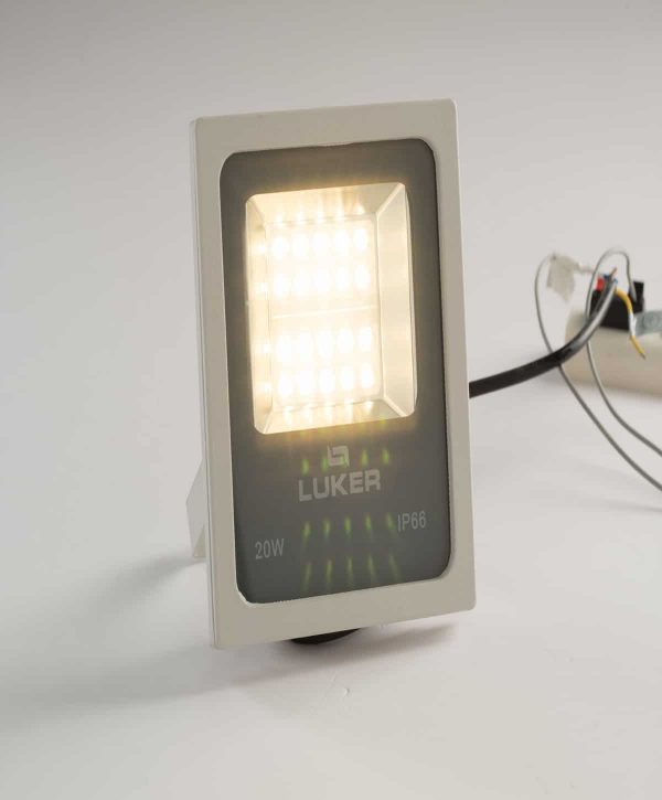 Luker 20W LED Flood Light